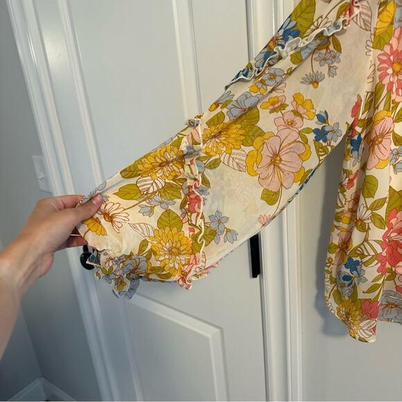Tuckernuck Sugarlips Cream Pink Blue Floral Ruffled Blouse Top Small - Picture 11 of 12